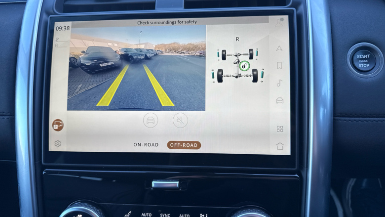 Land Rover Discovery 3.0 D300 S 5dr Auto Diesel Station Wagon